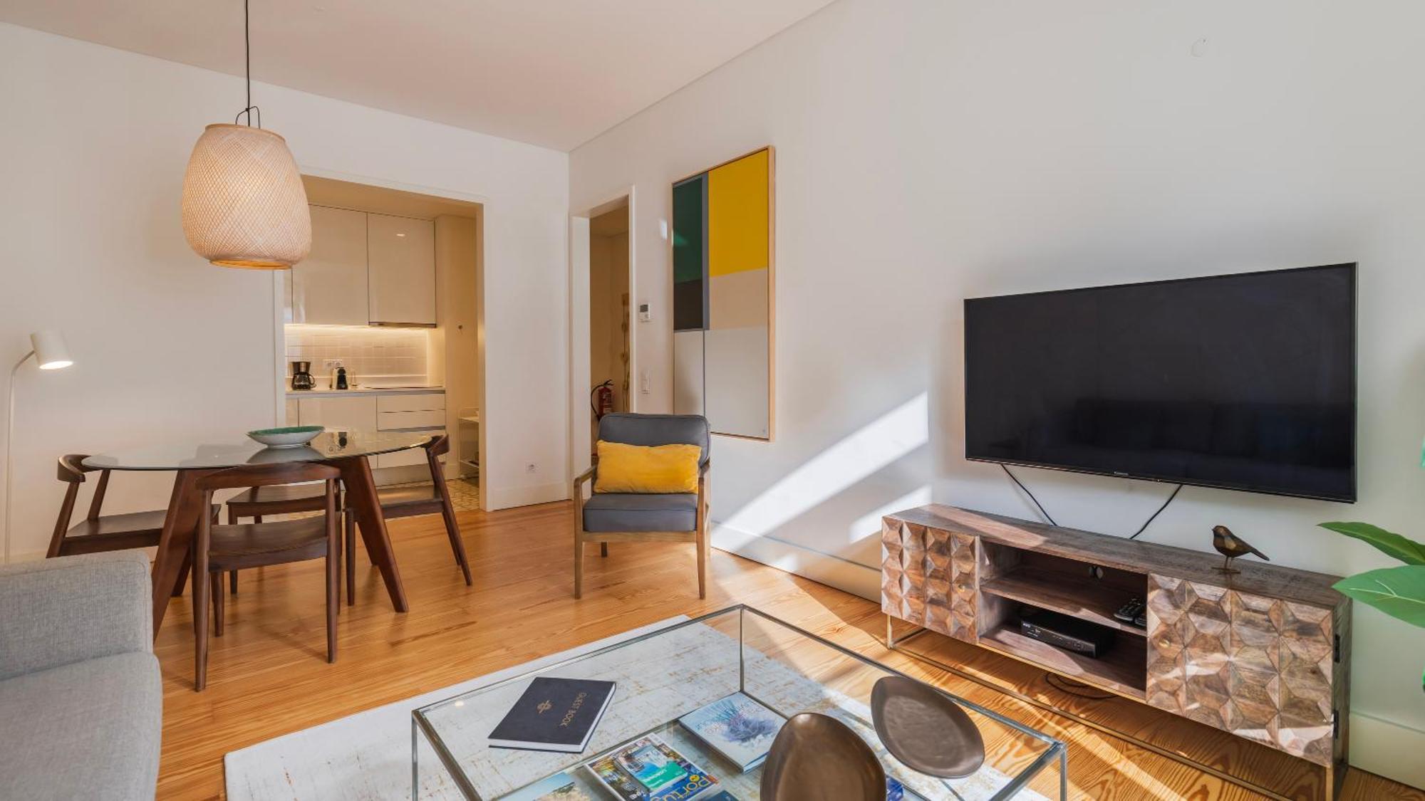 Downtown Sleek Apartment By Lovelystay Lizbona Zewnętrze zdjęcie